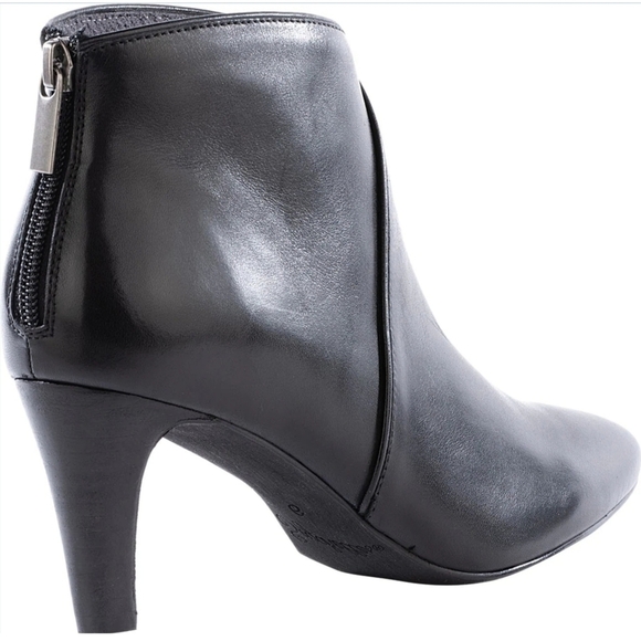 SEYCHELLES Black Leather Ankle Small Heel Boots Size 7M - Picture 2 of 11